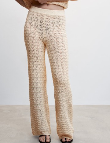 
						Pantaloni Mango, crem