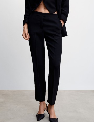 
						Pantaloni Mango, negru