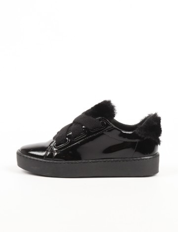 
						Adidasi Guess, negru