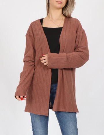 
						Cardigan Only, maro