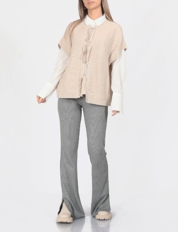 
						Vesta Vero Moda, crem