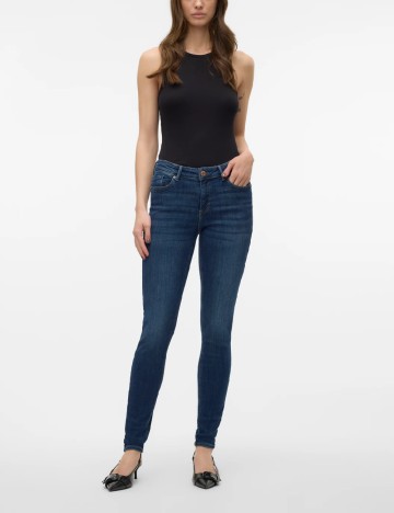 
						Blugi Vero Moda, bleumarin