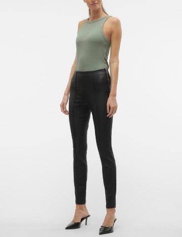 
						Pantaloni Vero Moda, negru