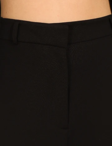 Fusta Jacqueline de Yong, negru