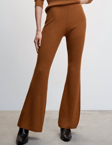 
						Pantaloni Mango, maro