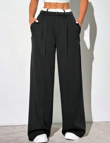 
						Pantaloni SHEIN, negru