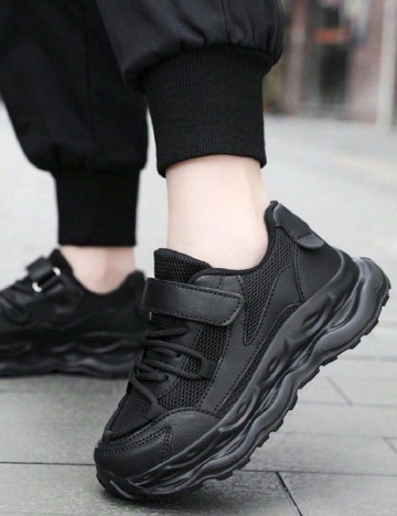 
						Adidasi Shein Kids, negru