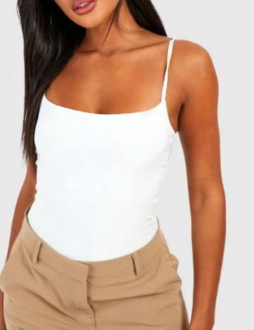 Body Boohoo, alb Alb