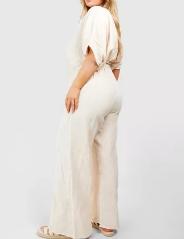 Salopeta Boohoo Plus Size, crem