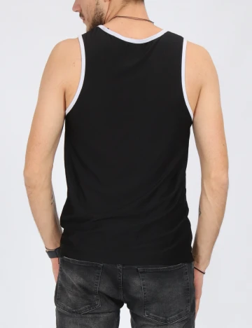 Maiou Guess, negru