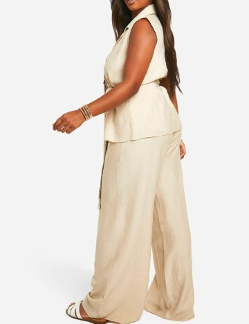 Compleu Boohoo Plus Size, crem