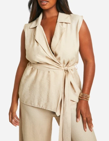 Compleu Boohoo Plus Size, crem