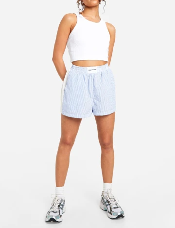 Pantaloni scurti Boohoo, albastru/alb Albastru