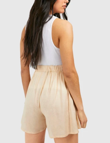 Pantaloni scurti Boohoo maternity, crem
