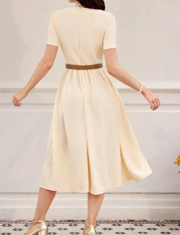 Rochie medie SHEIN, crem