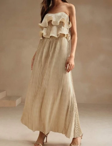 Compleu Anewsta, crem