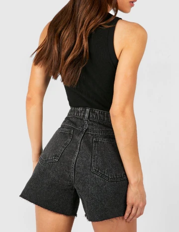 Pantaloni scurti Boohoo, gri inchis