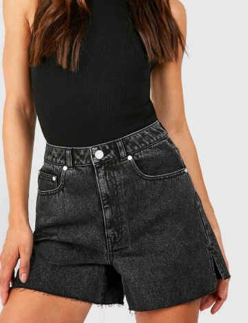 Pantaloni scurti Boohoo, gri inchis