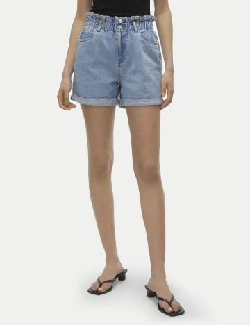 Pantaloni scurti Vero Moda, albastru
