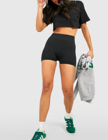 Pantaloni scurti Boohoo, negru