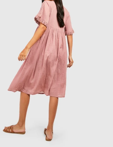 Rochie medie Boohoo maternity, roz
