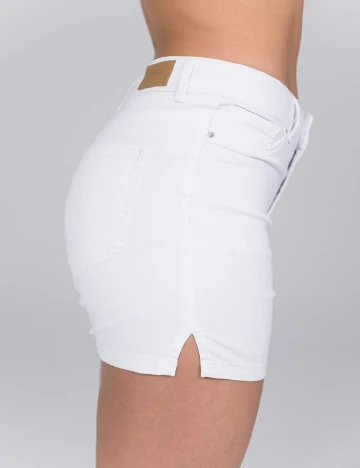Pantaloni scurti Vero Moda, alb