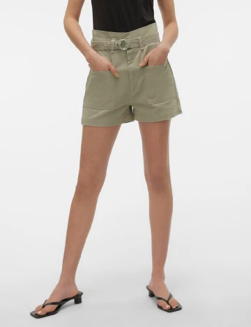 Pantaloni scurti Vero Moda, verde