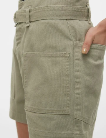 Pantaloni scurti Vero Moda, verde