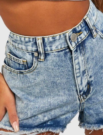Pantaloni scurti Boohoo, albastru