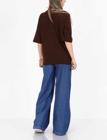 Tricou Only, maro