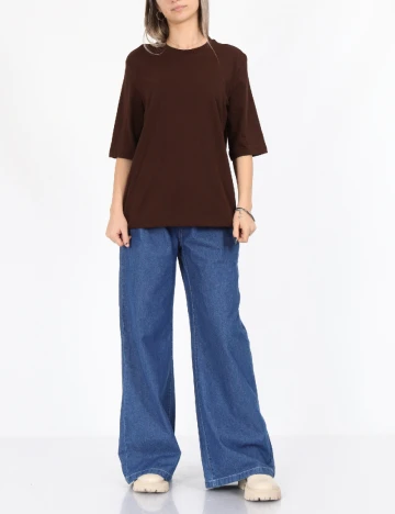 Tricou Only, maro