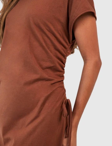 Rochie lunga Boohoo, maro