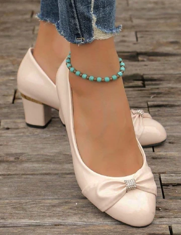 Pantofi SHEIN, crem