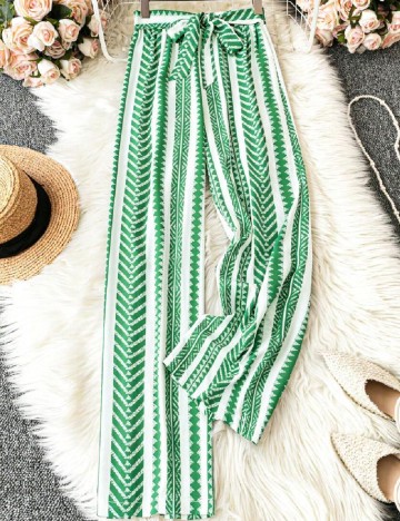 
						Pantaloni SHEIN, verde