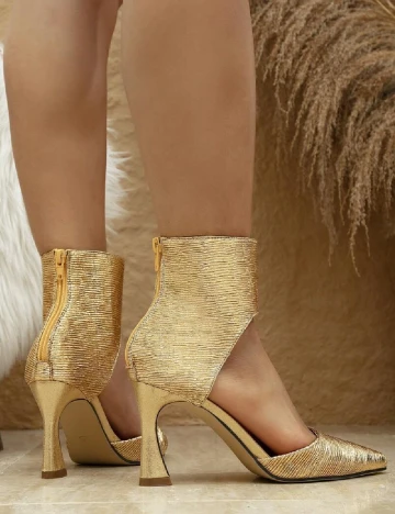 Pantofi SHEIN, auriu