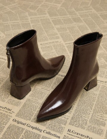 
						Botine SHEIN, maro