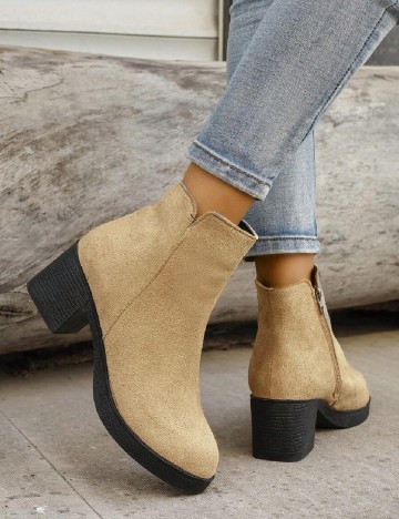 
						Botine SHEIN, crem