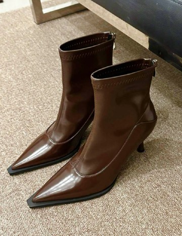 
						Botine SHEIN, maro