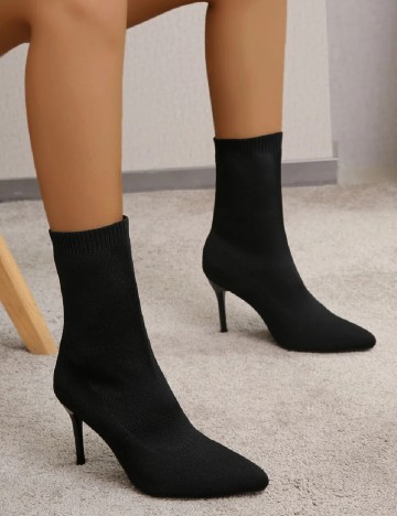 
						Botine SHEIN, negru