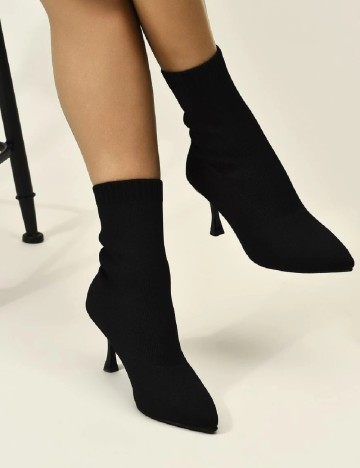 
						Botine SHEIN, negru