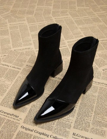 
						Botine SHEIN, negru