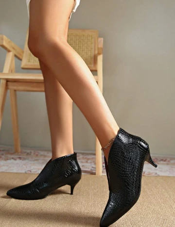 Pantofi SHEIN, negru