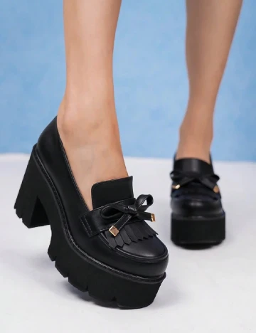 Pantofi SHEIN, negru