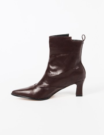 
						Botine SHEIN, maro