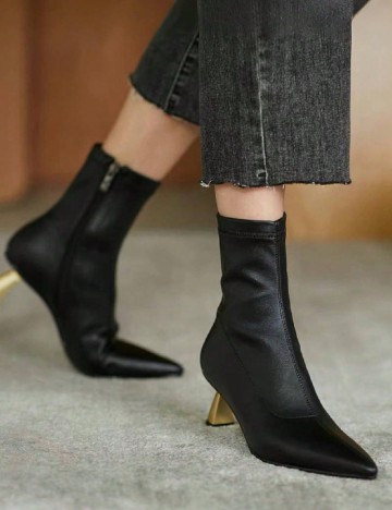 
						Botine SHEIN, negru