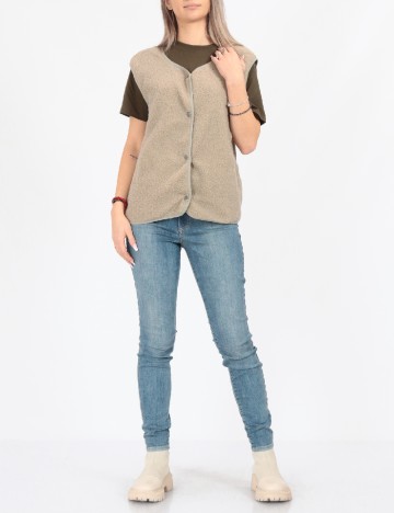 
						Vesta Pieces, bej