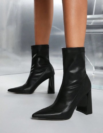 
						Botine SHEIN, negru