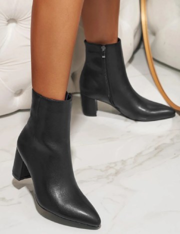 
						Botine SHEIN, negru