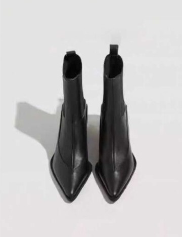
						Botine SHEIN, negru
