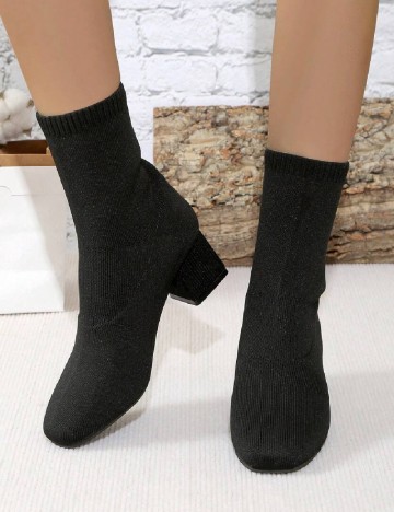 
						Botine SHEIN, negru